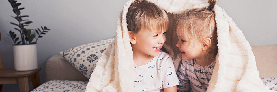 Деца и Играчки